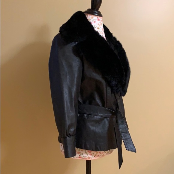 Leather jacket w/rabbit fur collar - Picture 2 of 5